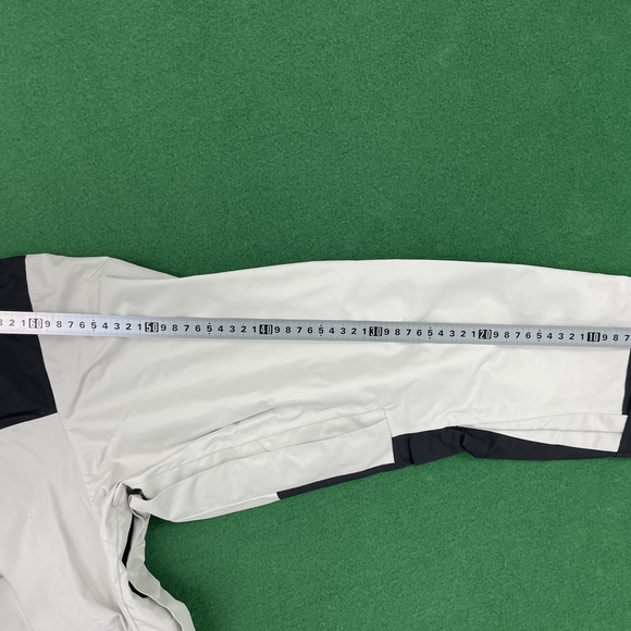 The North Face Black and White Raincoat - Picture 3 of 4